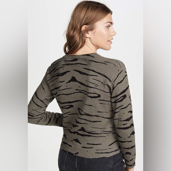 Monrow cashmere blend tiger vintage raglan sweater - Picture 3 of 5